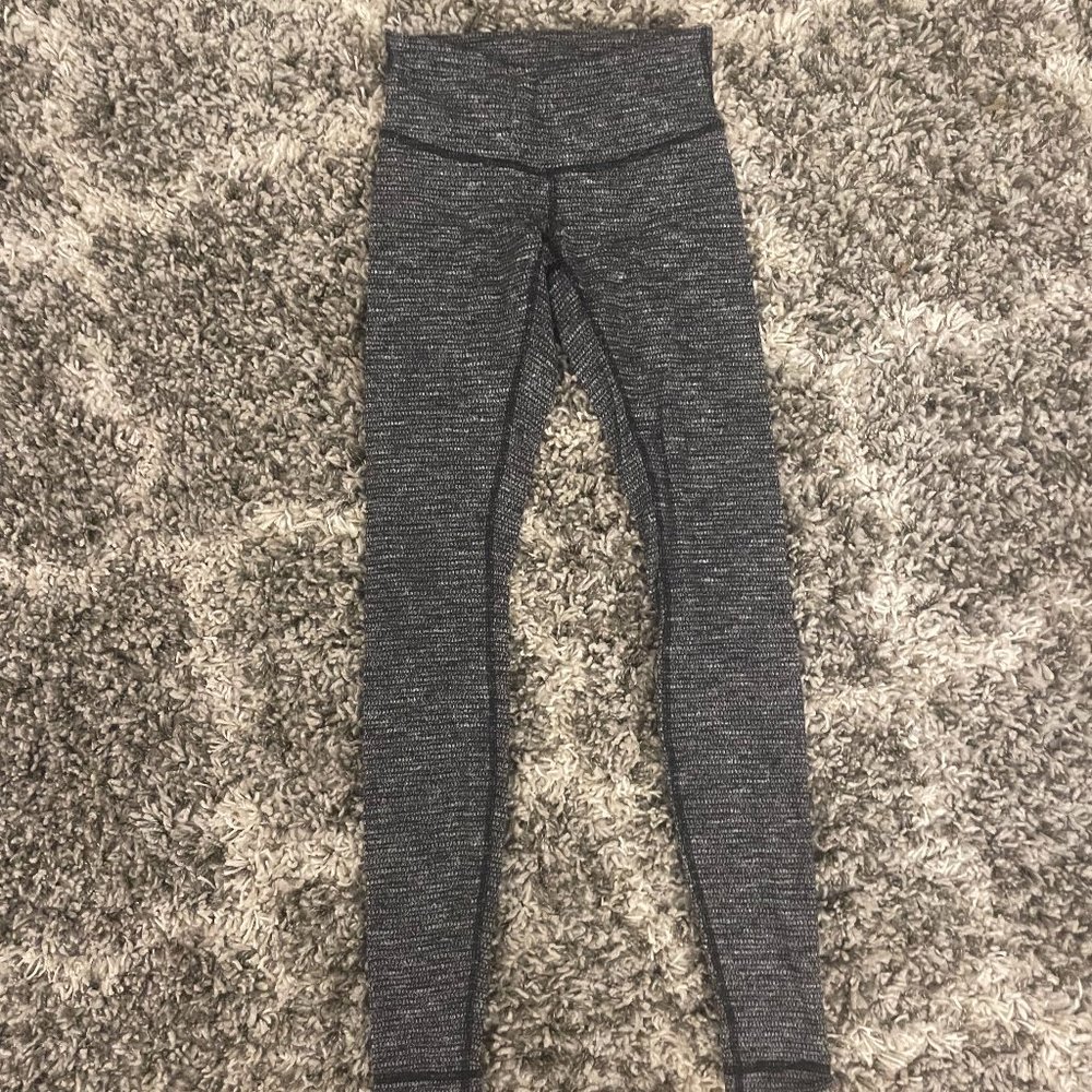 Lululemon Leggings - Grey, Size 2